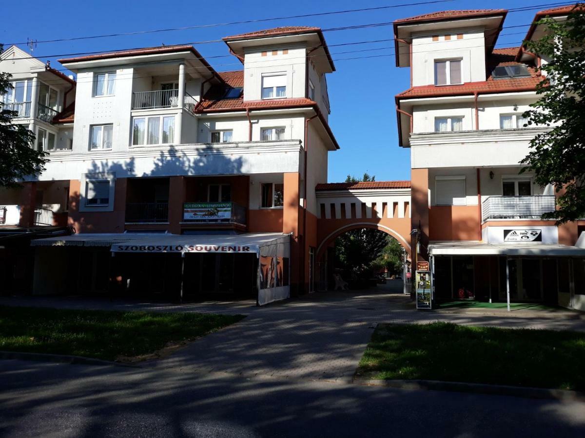 Samuci Apartman Hajdúszoboszló 외부 사진